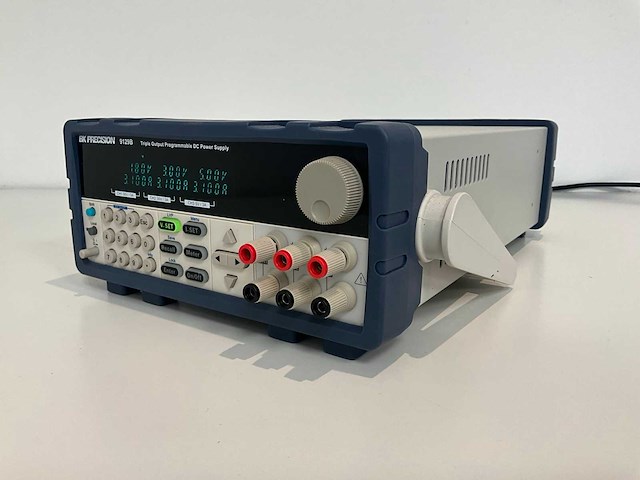 Bk precision 9129b triple output programmeerbare voeding - afbeelding 1 van  5