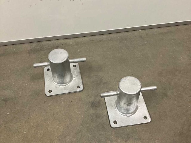 Bks - aanleg bolder - klein model - overige bootonderdelen (2x) - afbeelding 2 van  3
