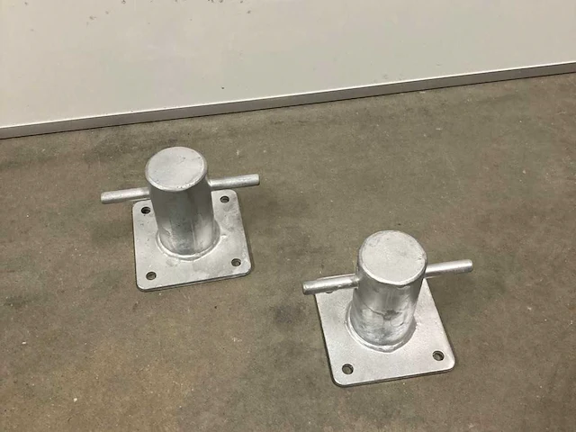 Bks - aanleg bolder - klein model - overige bootonderdelen (2x) - afbeelding 2 van  4