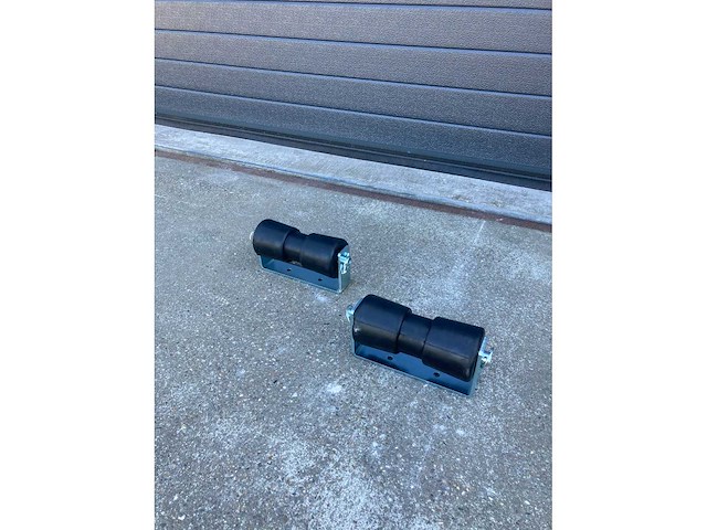 Bks - kielrol 190mm met houder - overige bootonderdeel (2x) - afbeelding 3 van  3