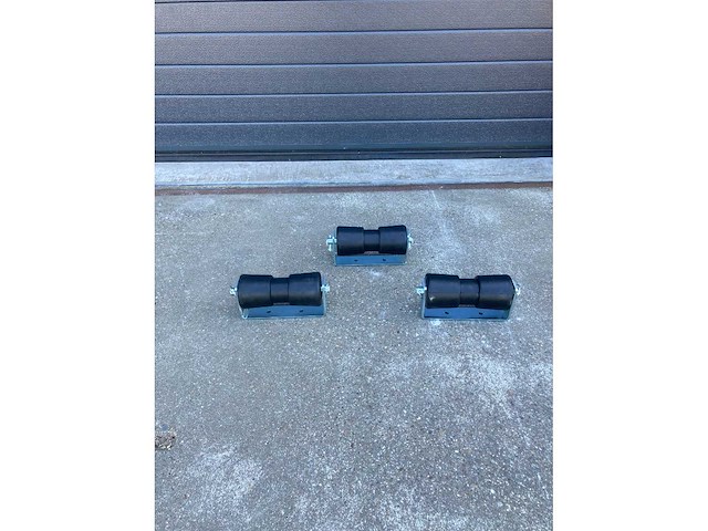 Bks - kielrol 190mm met houder - overige bootonderdeel (3x) - afbeelding 3 van  3