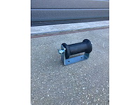 Bks - losse kielrol 133mm met houder - overige bootonderdeel - afbeelding 3 van  3