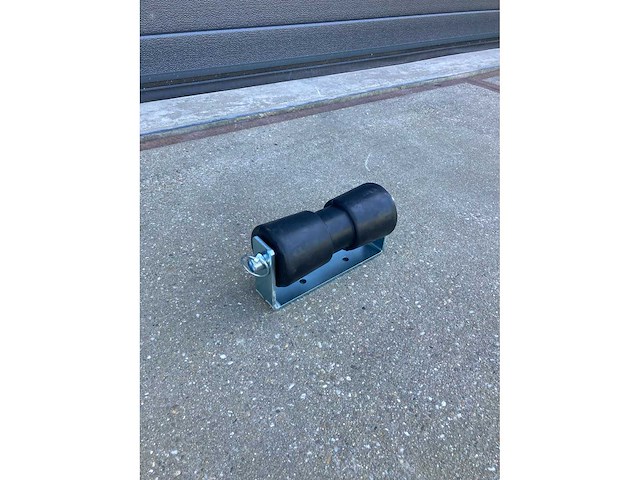 Bks - losse kielrol 190mm met houder - overige bootonderdeel - afbeelding 3 van  3