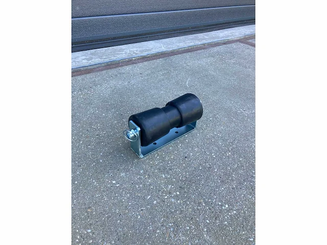 Bks - losse kielrol 190mm met houder - overige bootonderdeel - afbeelding 3 van  3