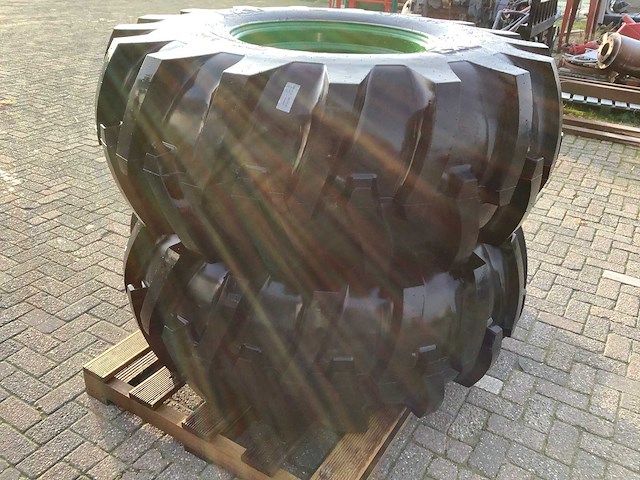 Bkt - fs-216 - banden met velg (2x) - afbeelding 1 van  3