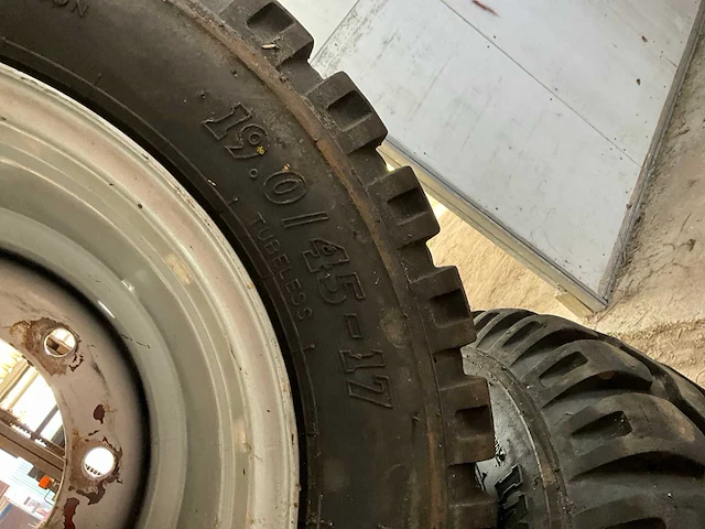 Bkt - implement-aw708 - band met velg (4x) - afbeelding 5 van  15
