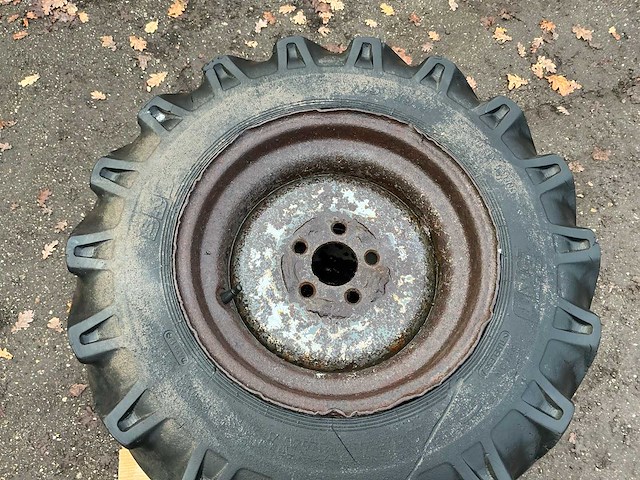 Bkt 20.5/75 r15.3 band, wiel en velg 4x - afbeelding 10 van  10