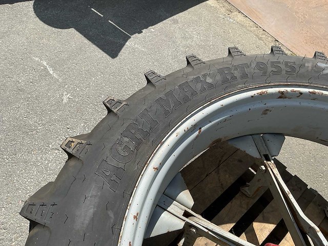 Bkt agrimax rt 955 band met velg - afbeelding 11 van  15