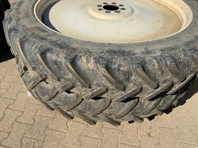 Bkt agrimax rt995 270/95r48 tractorband (2x) - afbeelding 2 van  12
