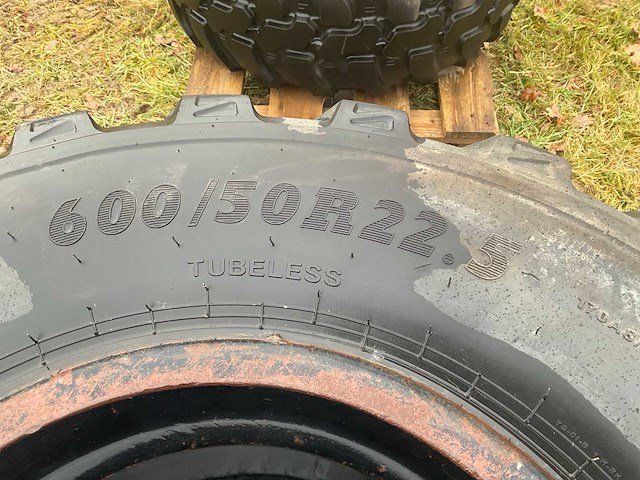 Bkt fl639 band met velg - afbeelding 3 van  4