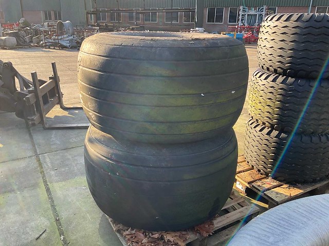 Bkt flotation rib 774 band met velg (2x) - afbeelding 2 van  8