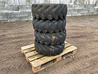 Bkt implement as 504 band, wiel en velg - afbeelding 1 van  6