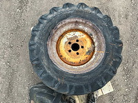 Bkt implement as 504 band, wiel en velg - afbeelding 1 van  6
