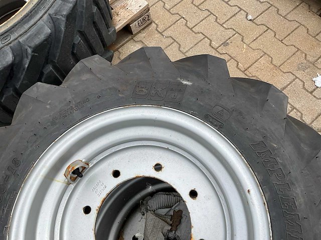 Bkt implement-as504 10,5/80-18 wiel (2x) - afbeelding 7 van  11
