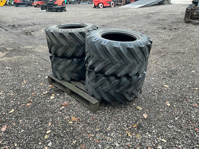 Bkt implement-as504 15.0/55 r17 band, wiel en velg - afbeelding 10 van  12