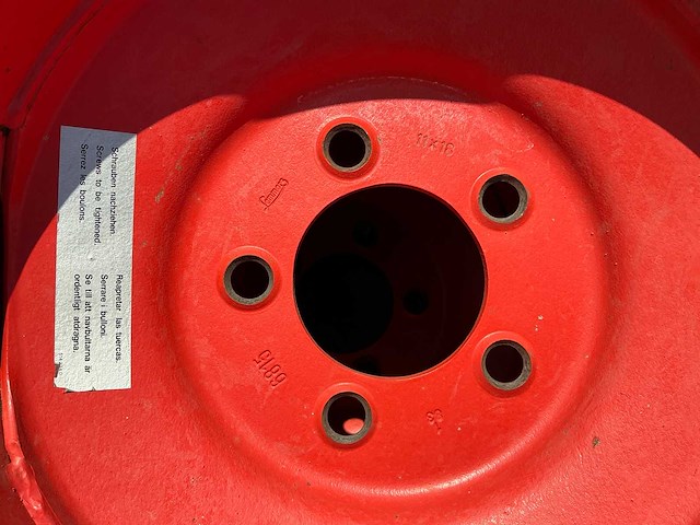 Bkt implement as504 band, wiel en velg (2x) - afbeelding 1 van  1