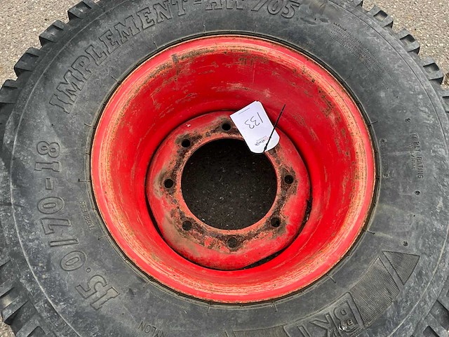 Bkt implement-aw705 band met velg - afbeelding 2 van  3