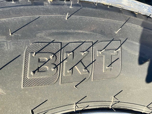 Bkt implement-aw708 band met velg - afbeelding 5 van  7