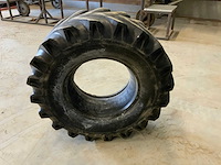 Bkt implemet as504 -11.5/80-15.3 tractorband met binnenband - afbeelding 2 van  6
