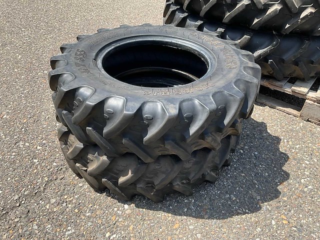 Bkt landbouw wielen set 230/95r36 + 210/95r16 - afbeelding 8 van  11