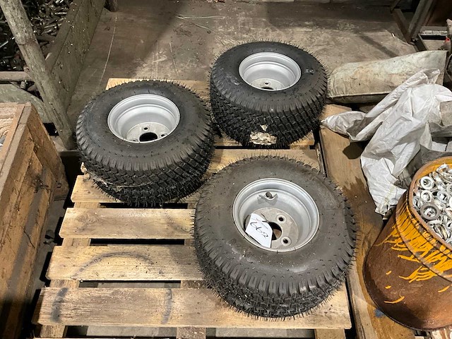 Bkt lg-306 band met velg (3x) - afbeelding 1 van  4