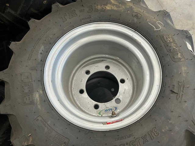 Bkt tr-315 band met velg 31 x 15.50-15 (2x) - afbeelding 4 van  8
