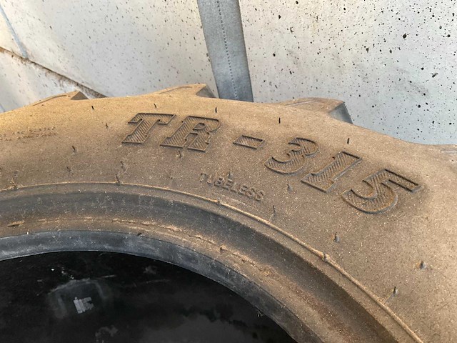 Bkt tr-315 banden graafmachine (4x) - afbeelding 6 van  10