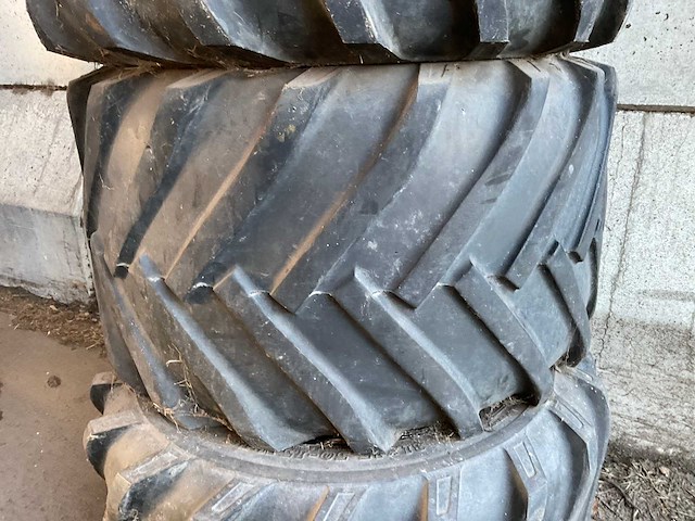 Bkt tr-315 banden graafmachine (4x) - afbeelding 10 van  10