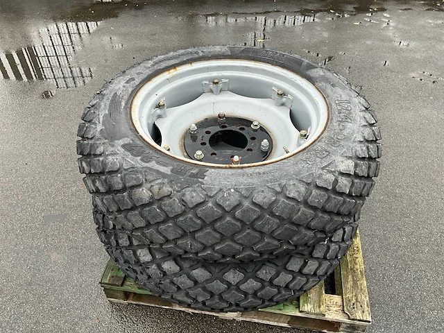 Bkt tr-387 band met velg (2x) - afbeelding 1 van  8