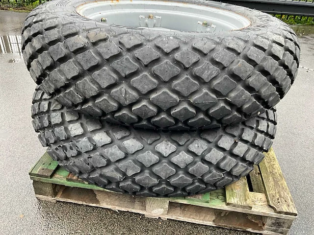 Bkt tr-387 band met velg (2x) - afbeelding 2 van  8