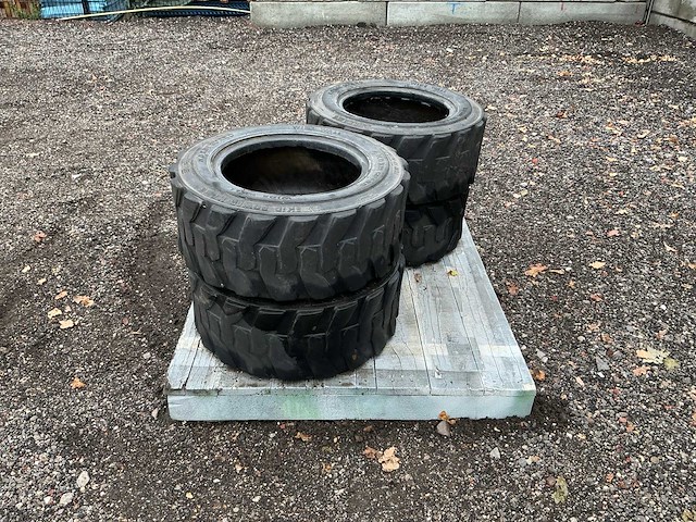 Bkt wide wall 27x10.50 r15 band, wiel en velg - afbeelding 7 van  12