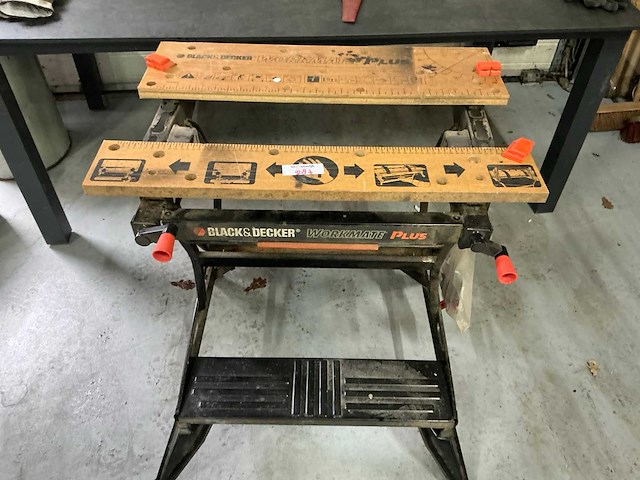 Black and decker werkbank - afbeelding 1 van  1