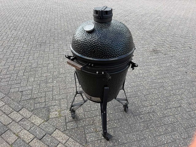 Black bastard - urban xl - keramische kamado grill - afbeelding 1 van  11