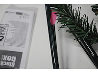 Black box charlton kunstkerstboom 185 x 115 cm witte led lampjes - afbeelding 5 van  5