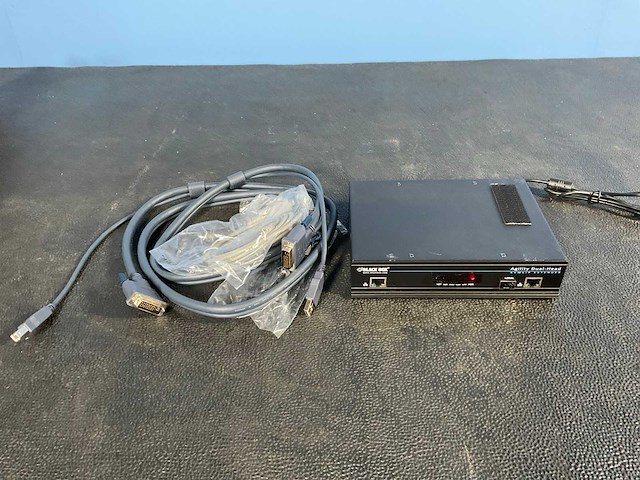 Black box international b.v. - agility dual head - kvm-switch oip - 2017 - afbeelding 1 van  5