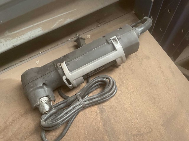 Black & decker 100 haakse boormachine - afbeelding 1 van  4