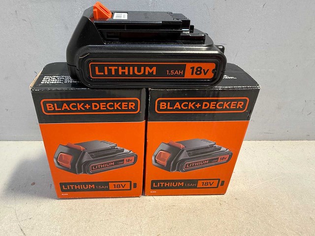 Black & decker accu batterij 18 volt (2x) - afbeelding 1 van  2