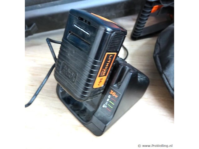 Black + decker accu bladblazer - afbeelding 4 van  5