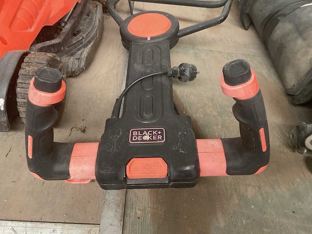 Black + decker grasmaaier - afbeelding 3 van  5