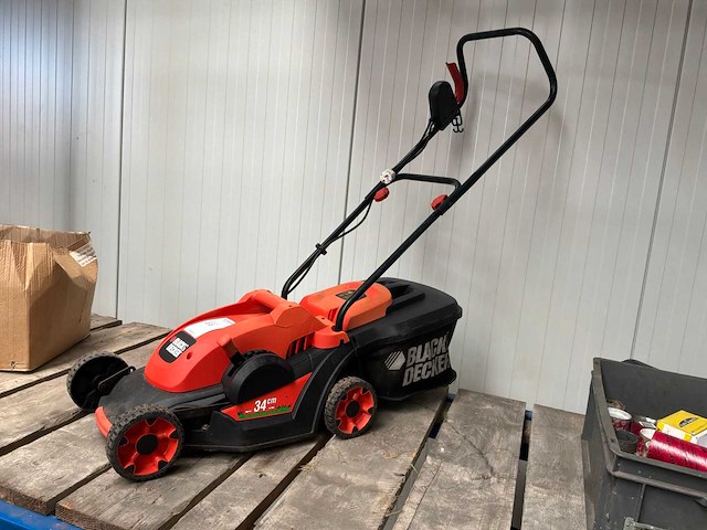 Black & decker grasmaaier - afbeelding 1 van  6