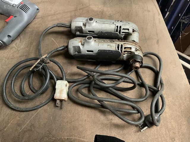 Black & decker haakse slijpmachine (2x) - afbeelding 1 van  2