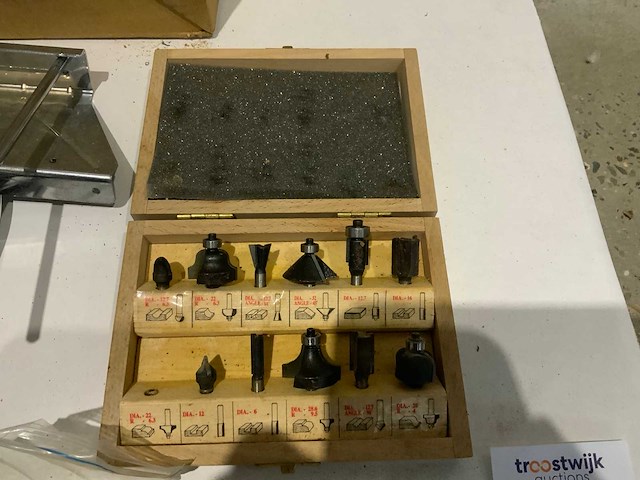 Black & decker kw780 bovenfrees - afbeelding 4 van  4