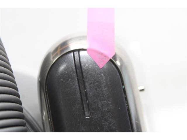 Black & decker pd1820lf zakloos zwart, chroom handstofzuiger - afbeelding 6 van  6