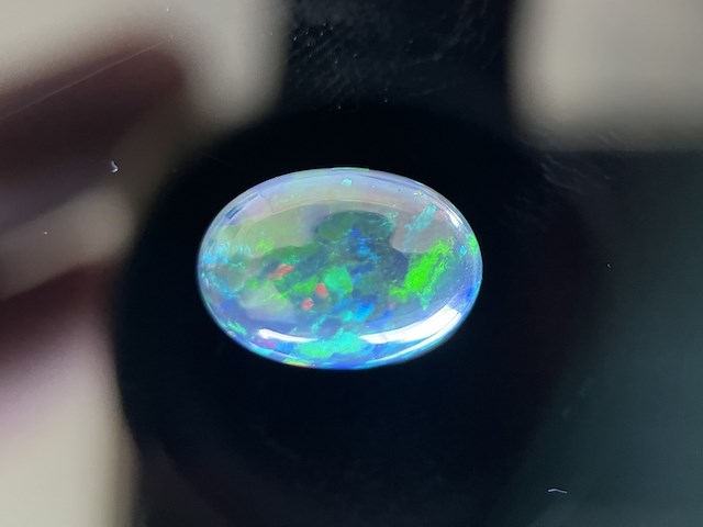 Black opal - 2.94 carat natuurlijke black opal - afbeelding 2 van  5