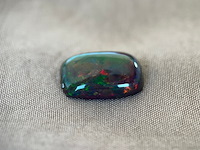 Black opal - 5.45 carat natuurlijke black opal - afbeelding 1 van  3