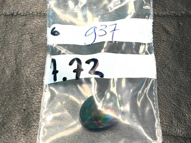 Black opal - 7.72 carat natuurlijke black opal - afbeelding 4 van  4