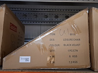 Black velvet leisure chair, 2025 - afbeelding 2 van  2