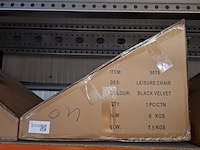 Black velvet leisure chair, 2025 - afbeelding 2 van  2