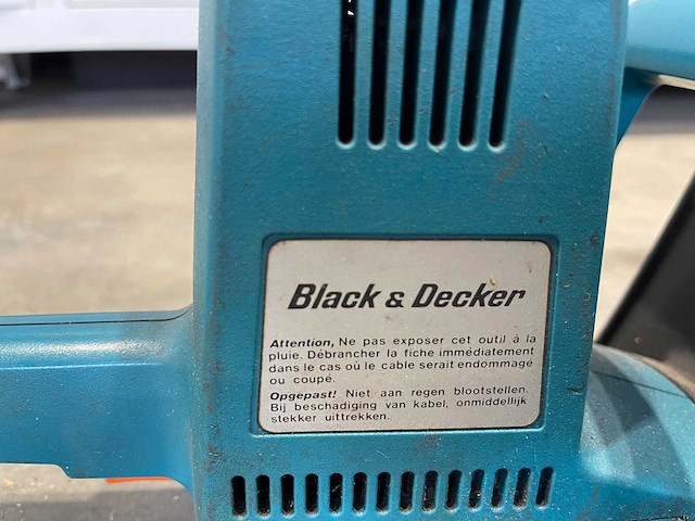 Black&decker - gc400/h3 - elektrische heggenschaar - afbeelding 3 van  4