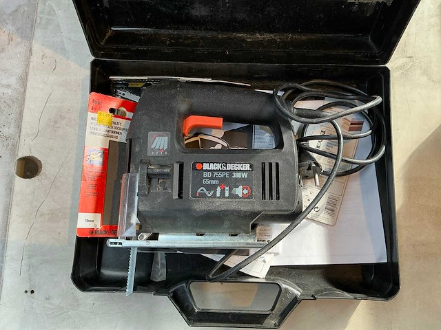 Black&decker bd755pe decoupeerzaag - afbeelding 1 van  5